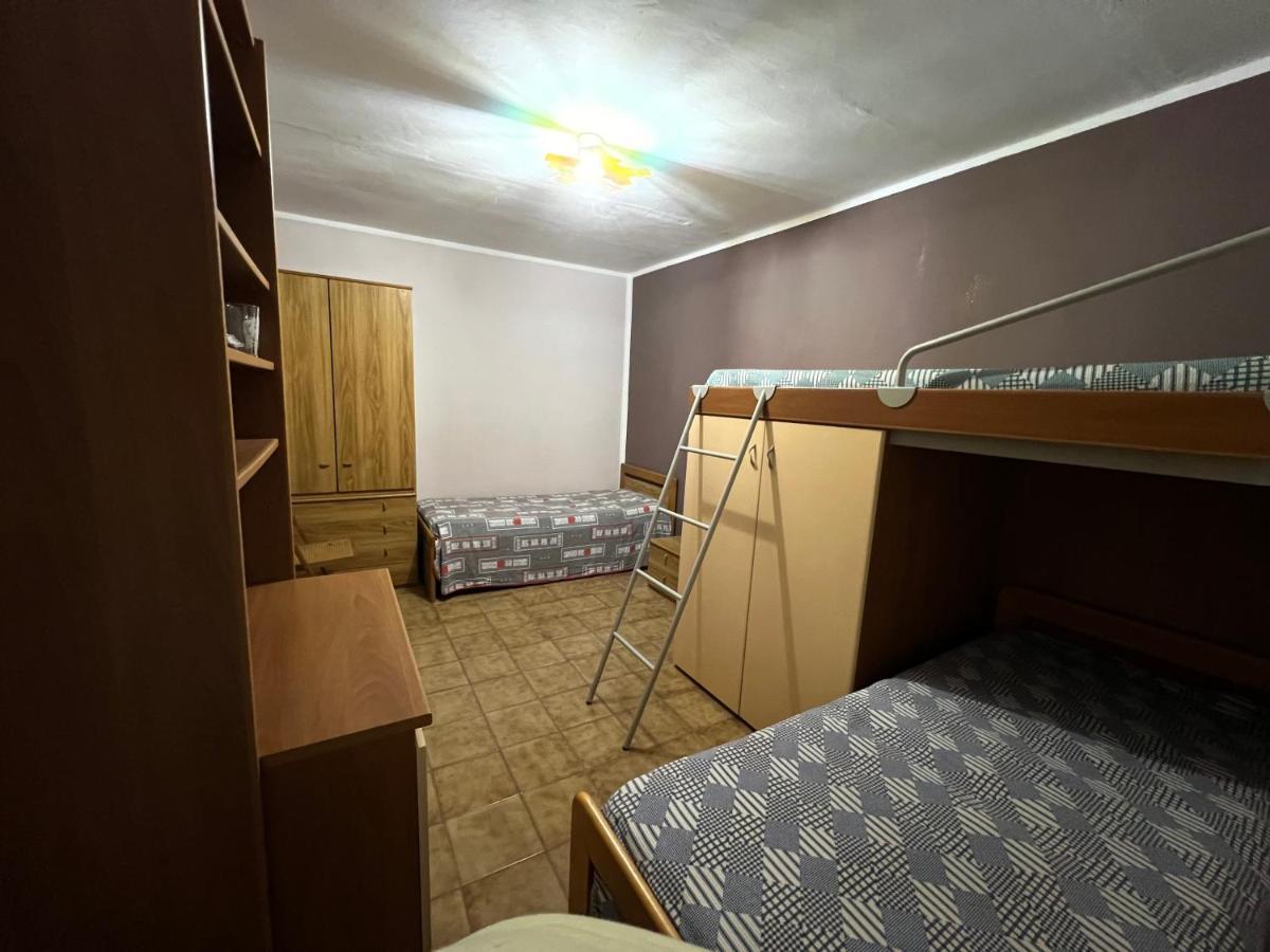לינה וארוחת בוקר קיארמונטה גולפי Casa Di Mirto מראה חיצוני תמונה