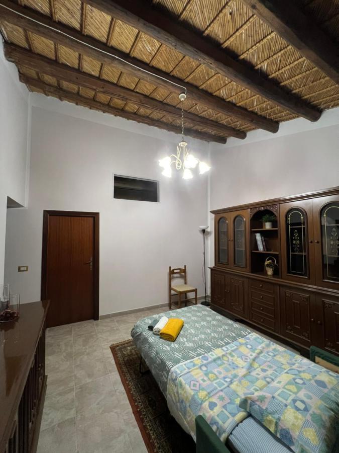 לינה וארוחת בוקר קיארמונטה גולפי Casa Di Mirto מראה חיצוני תמונה