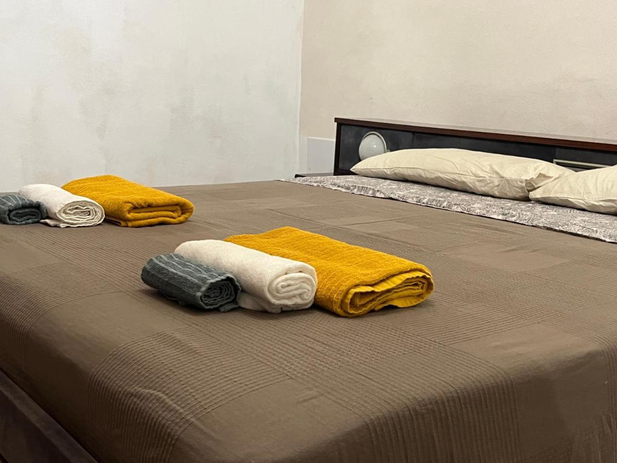 לינה וארוחת בוקר קיארמונטה גולפי Casa Di Mirto מראה חיצוני תמונה
